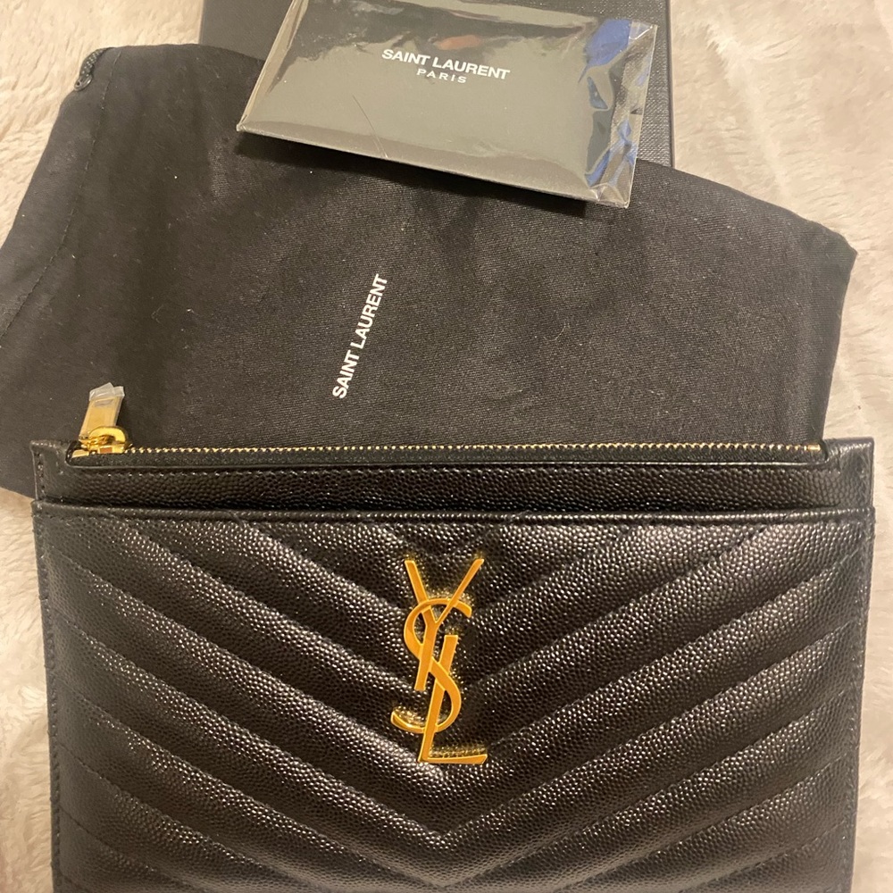 ✨ authentic! YSL Monogram bill pouch ✨ - Picture 4 of 7
